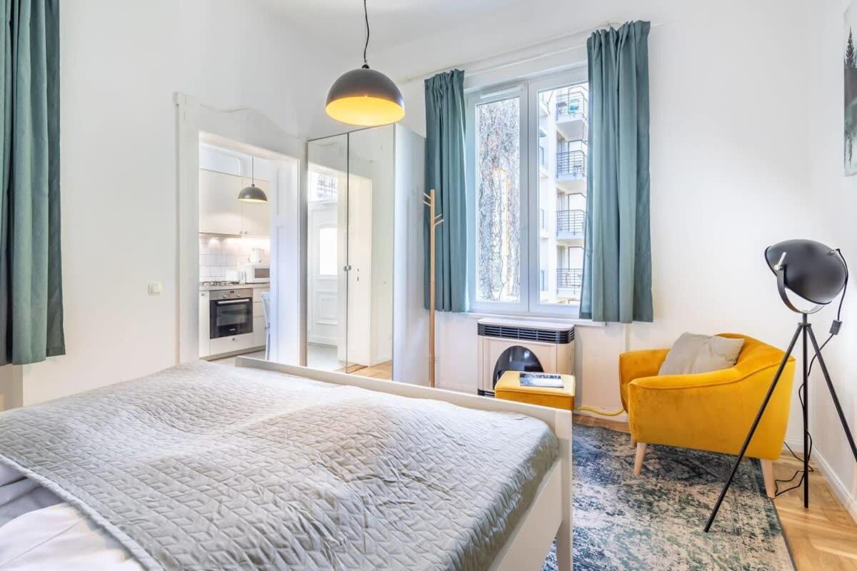 Lovely & Cozy Home With A C ブダペスト エクステリア 写真